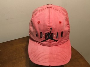 burgundy jordan hat