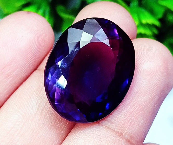 Natural Taaffeite Loose Gemstone Ct Certified Oval Shape For Sale