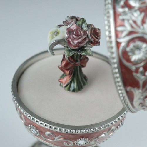 Jane Seymour St. Catherine's Court Collection Rotating Flower Music Egg - Spring - Picture 8 of 10