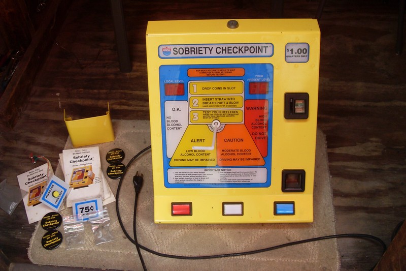 SOBRIETY CHECKPOINT MACHINE bar top dwi beer MAN CAVE vending alcohol dui RARE!