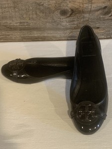 black flats size 9