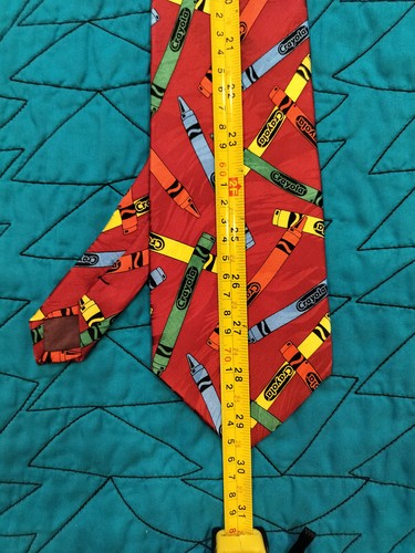 Crayola Colorful Crayons Men's 100% Silk Novelty Necktie 59" - Picture 4 of 4