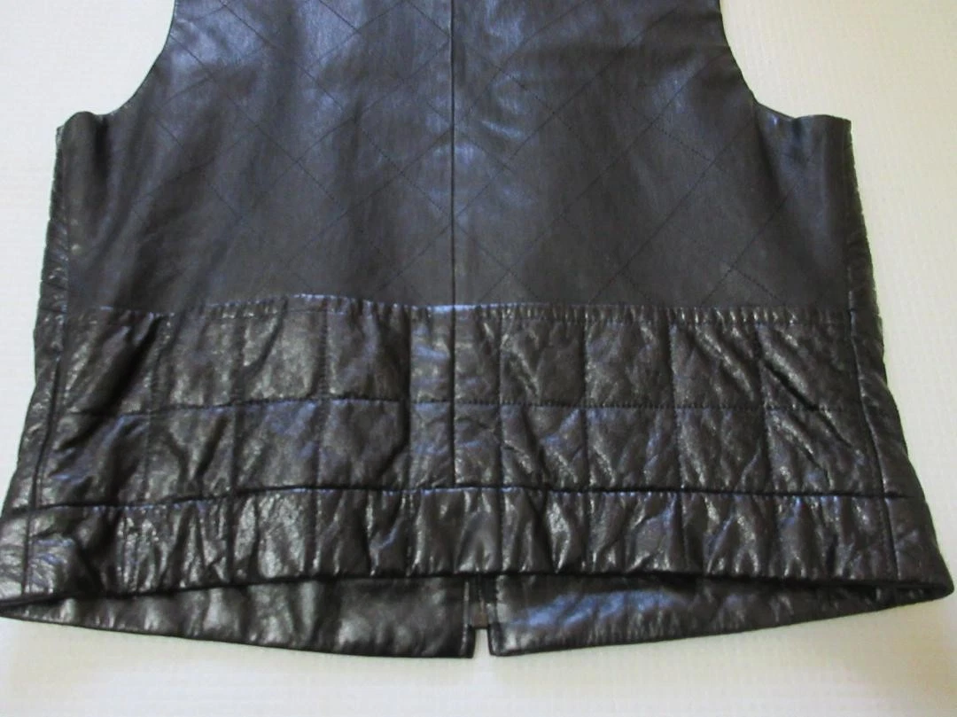 CHANEL Gilet in pelle di agnello con zip taglia 38