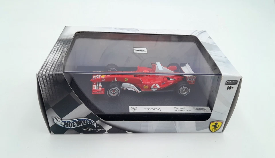 2 Hot Wheels Racing 1/43 Ferrari F2004 + F2005 MICHAEL SCHUMACHER  Mattel G9731 - Immagine 3 di 3