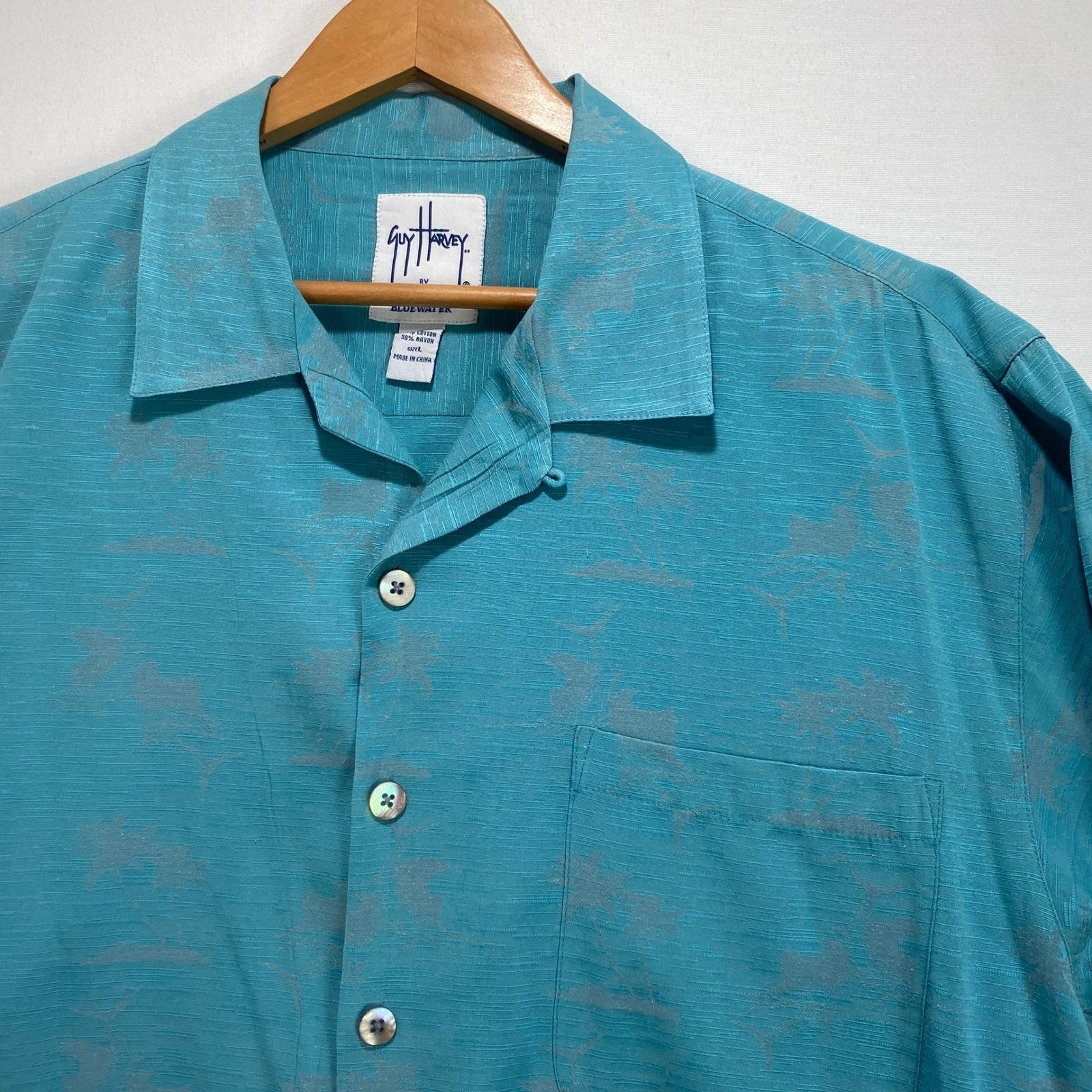 Guy Harvey AFTCO Bluewater Mens Large Teal Blue Tonal Tropical Marlin Camp Shirt
Opens in a new wind