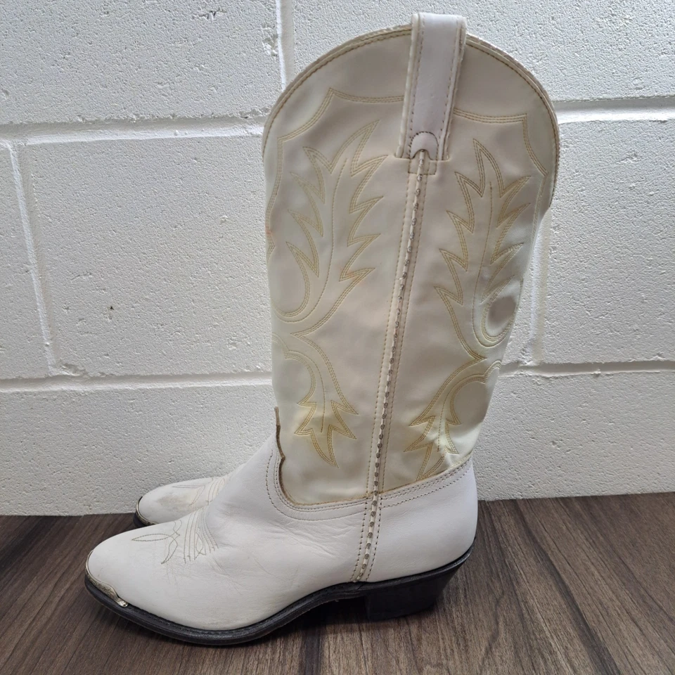 Botas vaqueras vintage Rodeo Drive. Botas vaqueras de cuero blancas para mujer talla 9 M Foto 2 de 4