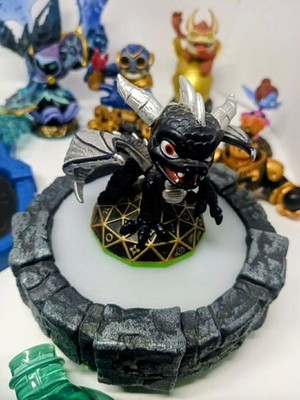 Skylanders Bundle: 18+ Figures (Swap Force, Trap Team) + Two  Portal of Power 