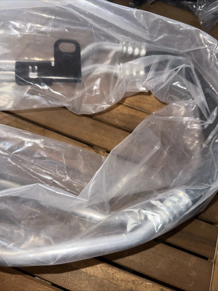 Dorman 625-209 Engine Oil Cooler Hose Assembly fits Cadillac, Chevroletand GMC - Image 3 of 4