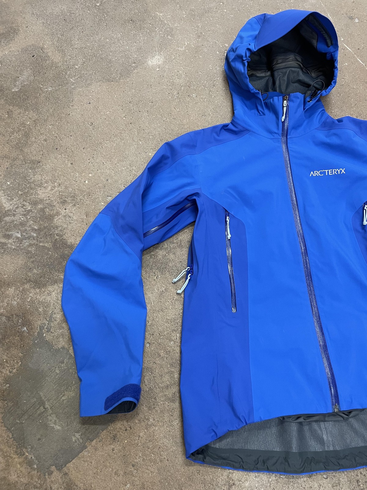 Arc'teryx Jacket Womens Medium Blue Gore Tex Hooded Waterproof Rain Shell Ski thumbnail 2