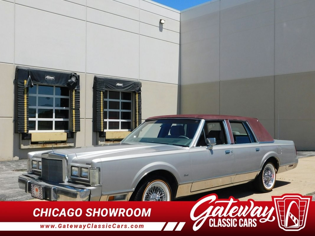 1988 Lincoln Town Car for sale in Crete Illinois