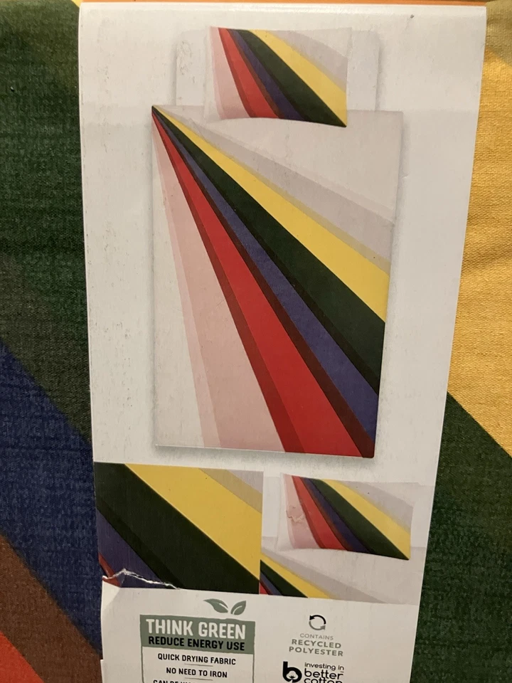 MULTICOLOURED REVERSIBLE SINGLE DUVET COVER BNWT ONLY £7.99 - Image 2 of 4