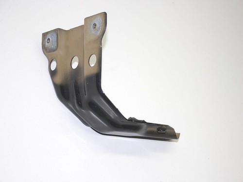 VW Eos Strebe Kotflügel vorne rechts Halter 1Q0821136 schwarz