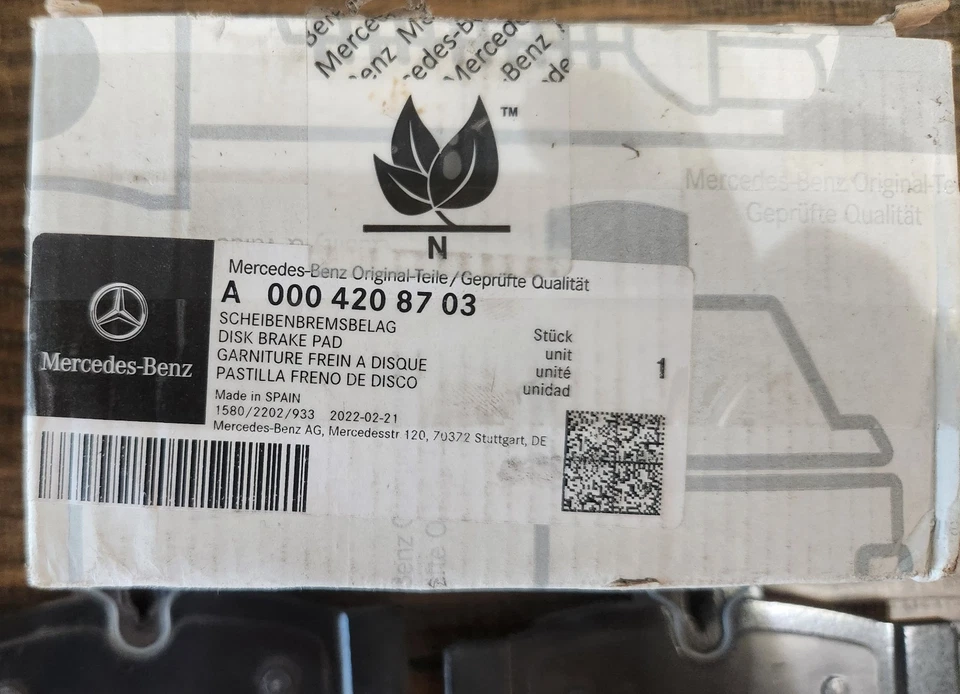 Pastilla de freno de disco original Mercedes-Benz A 000 420 87 03 GLC300 Foto 4 de 4