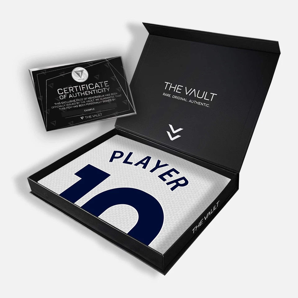 Roberto Carlos Signed Real Madrid Shirt 2006-08 Home [3] - Image 2 of 4