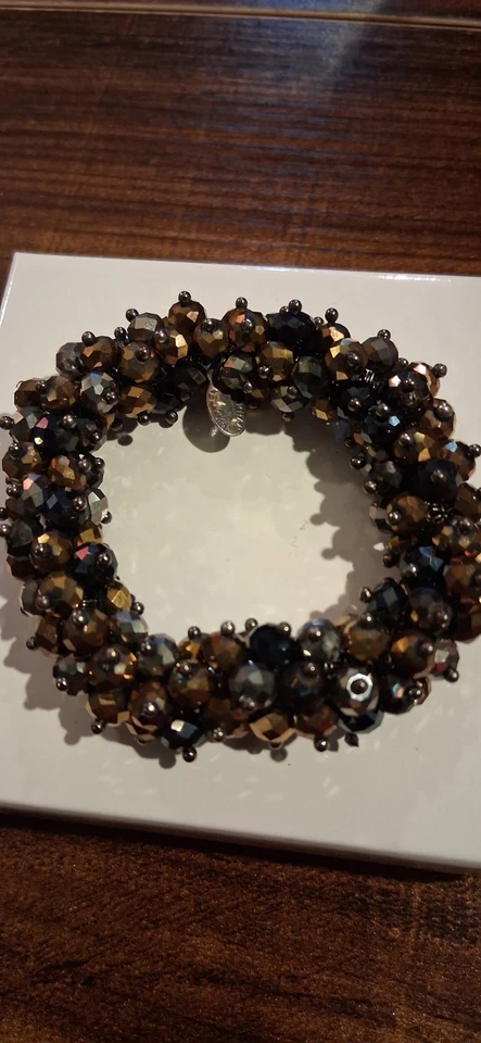 ELEGANTE BRAZALETE ELÁSTICO BOHEMIO CON RACIMO DE CUENTAS DE CRISTAL NEGRO AUDAZ Foto 3 de 3