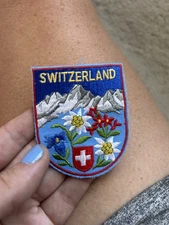 Vintage Switzerland travel Souvenir Sew On Vintage Patch badge 2x2.5 in