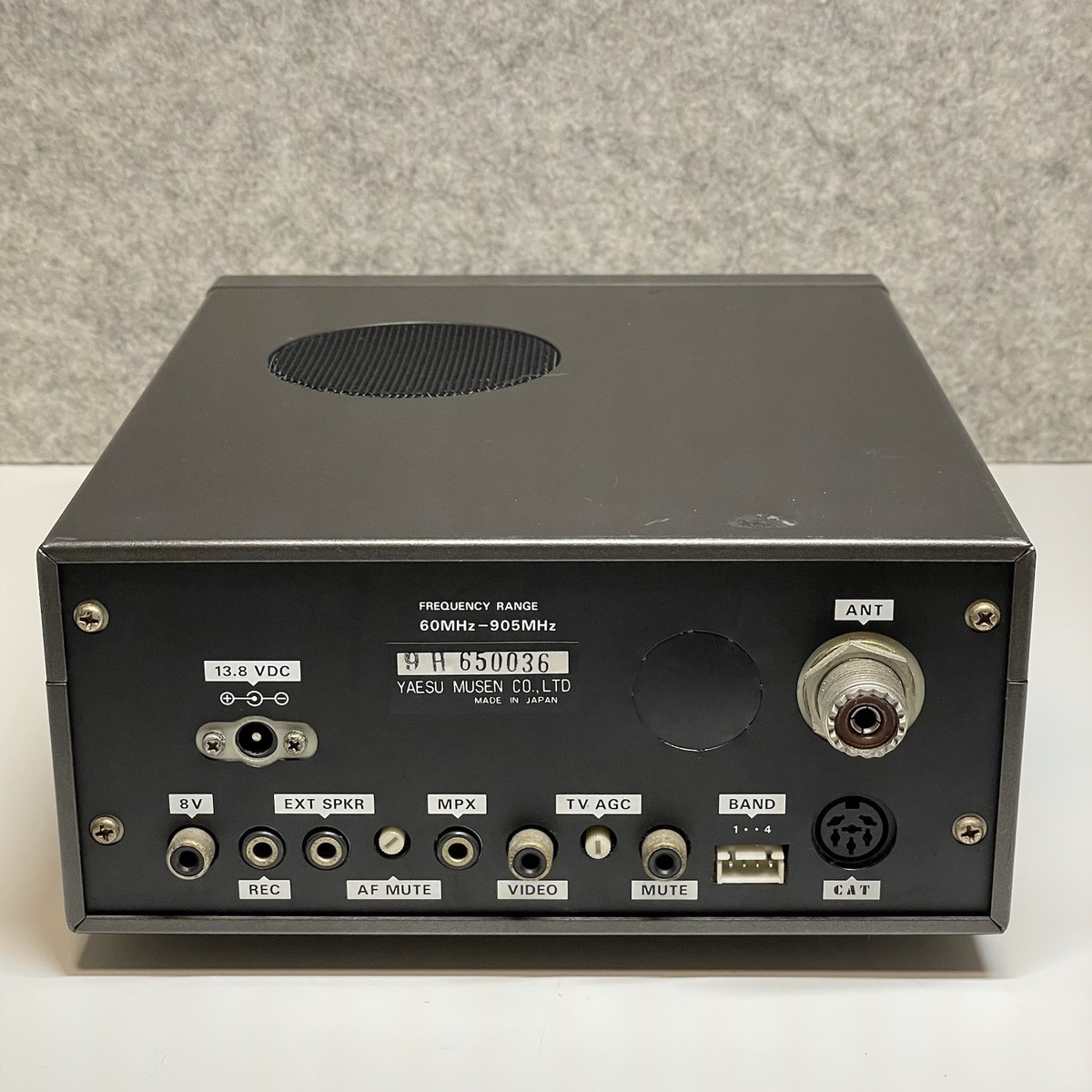 YAESU FRG-965 コミュニケーションレシーバー YAESU FRG-965 (FRG-9600) All-mode Receiver 60-905MHz No Gaps