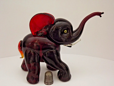 Sehr seltener Vintage 50er Jahre Murano / Venezianischer Manganganglas gehender Elefant - Nr.1