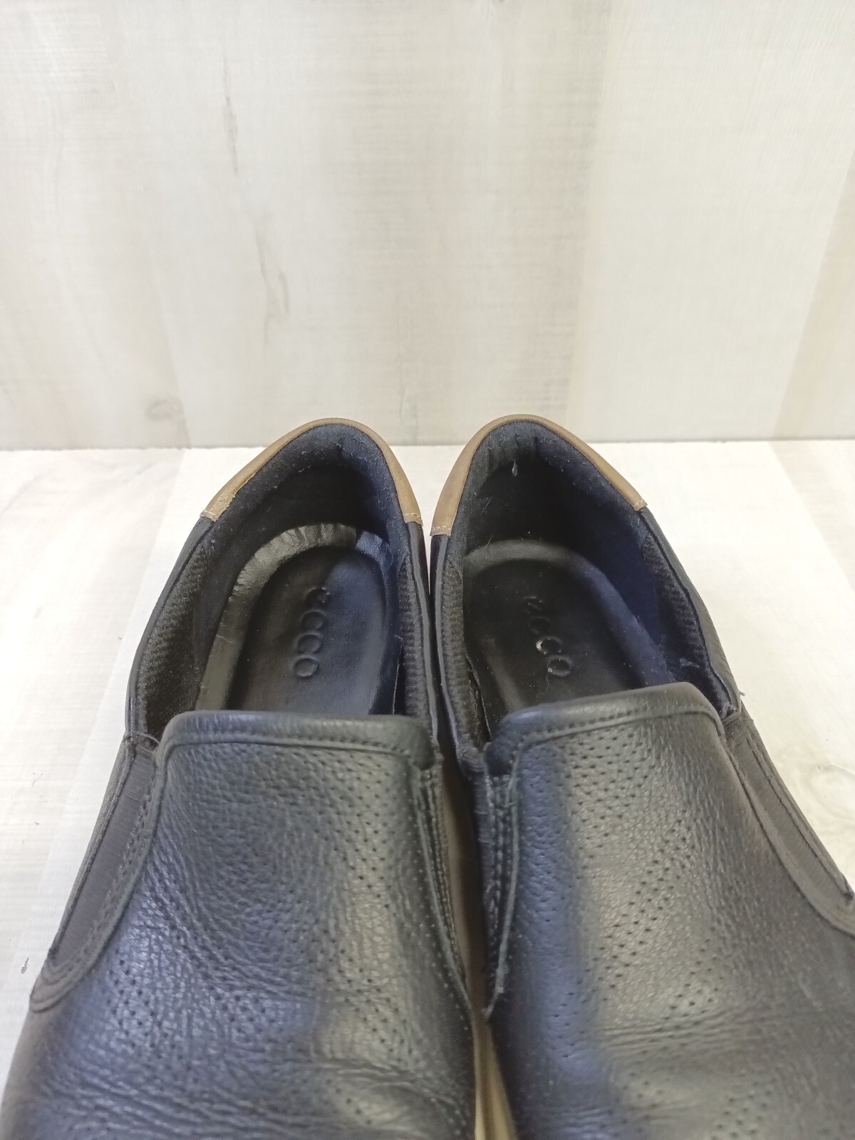 Ecco Shoe Leisure Womens 10 Black Loafers Sneakers Casual Leather Slip