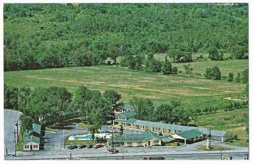 New Englander Motor Inn, Bennington, VT - Tarjeta de visita