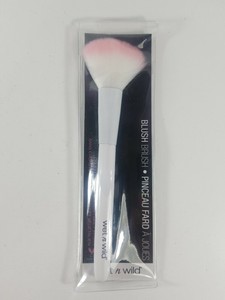 blush brush wet n wild