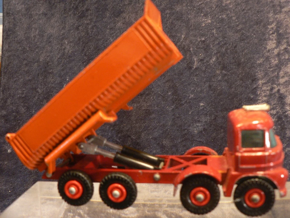 HOVERINGHAM TIPPER, SCHWERER KIPPER, Matchbox King Size Nr. 1, bespielt - Bild 4 von 4