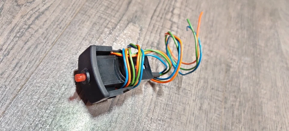 1997-1998 Subaru Legacy индикатор состояния свет для системы безопасности сигнализации бесключевой - Изображение 2 из 4