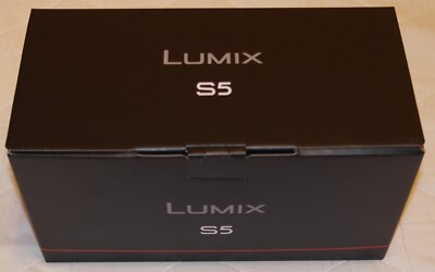 NEW Panasonic LUMIX DC-S5 24MP FULL FRAME MIRRORLESS CAMERA KIT (+LENS 20-60mm).