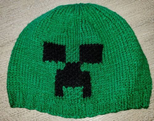 Created by Cyd Handmade Crochet Beanie Forest Green Mesh  display picture 3