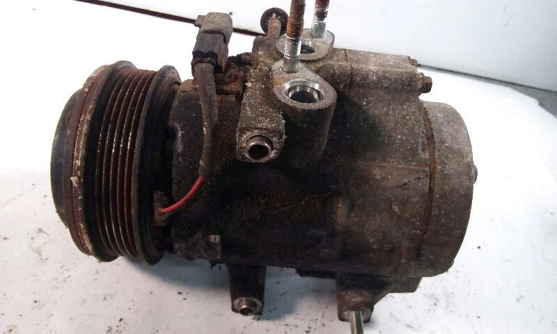 Compresor de aire acondicionado Ford Expedition 09-14  Foto 3 de 4