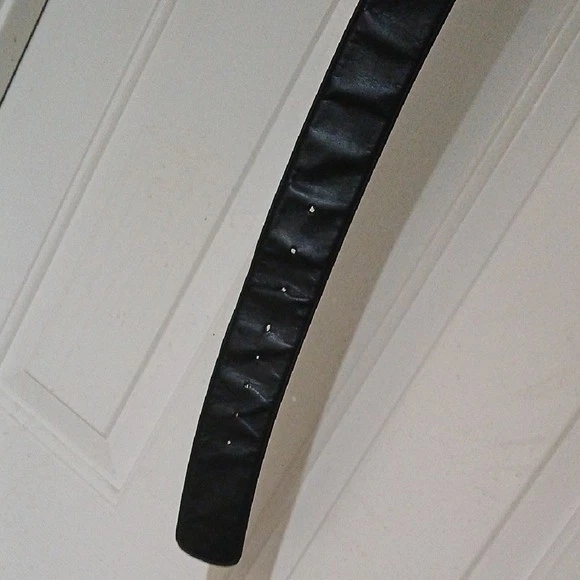 复古 SAKS FIFTH AVENUE 宽斗篷风格黑色皮革腰带 — 第 4/4 张图片