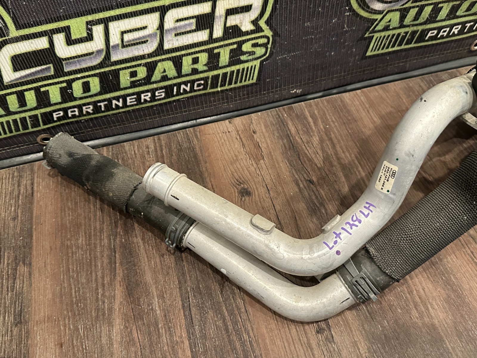 Audi R8 2017 FRONT+LEFT Radiator hose P/N 4S0121065