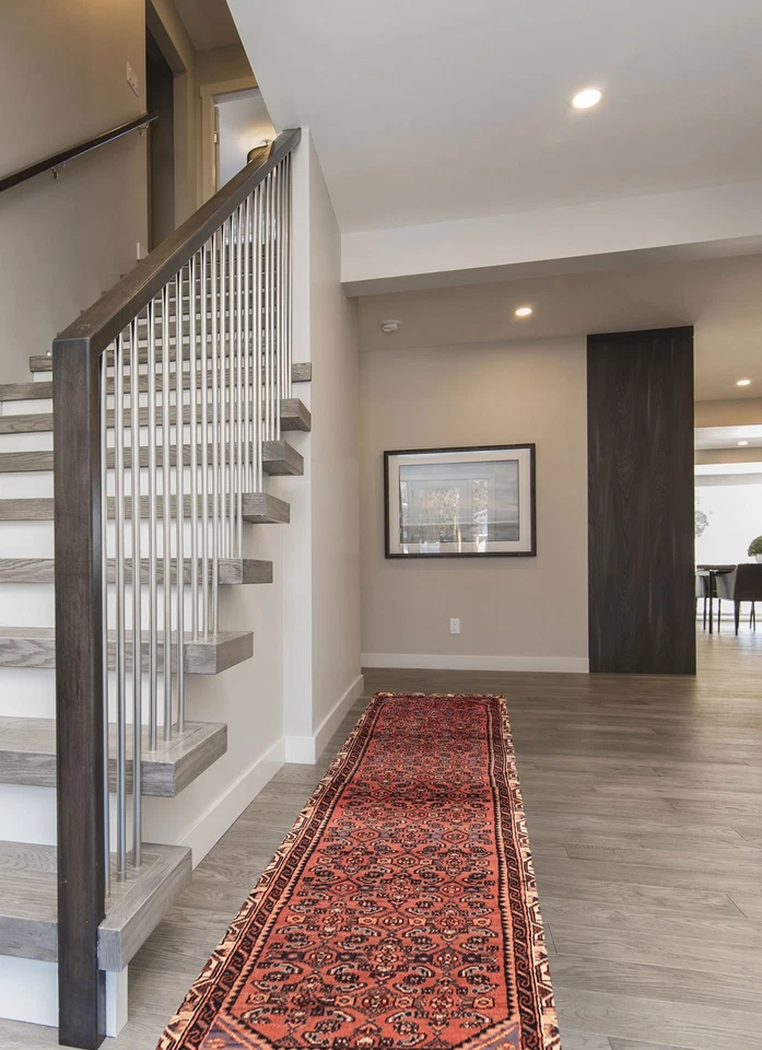 Vintage Hand-knotted Runner Rug 2'4" x 9'8" Traditional Oriental Wool Carpet - Image 2 of 4