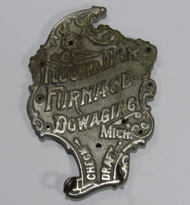 #ad VTG ROUND OAK FURNACE STOVE METAL KEY HOLDER DOWAGIAC MI INDIAN NATIVE RARE OIL $199.95