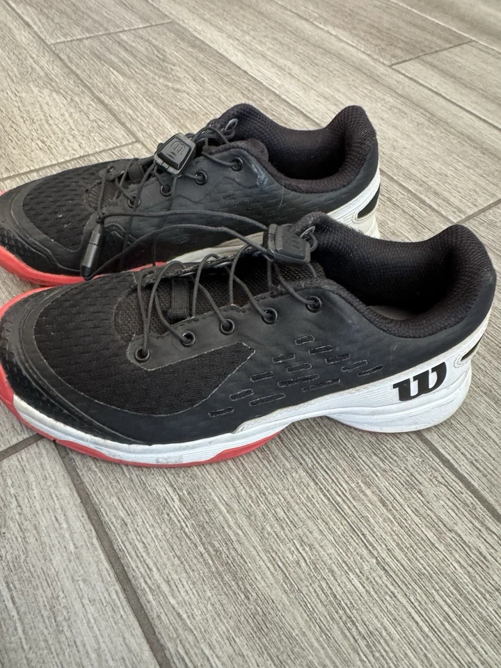 Wilson Junior RushPro Tennis Shoes Black /White/Red Sz 1.5 Quicklace Feature - Image 2 of 4