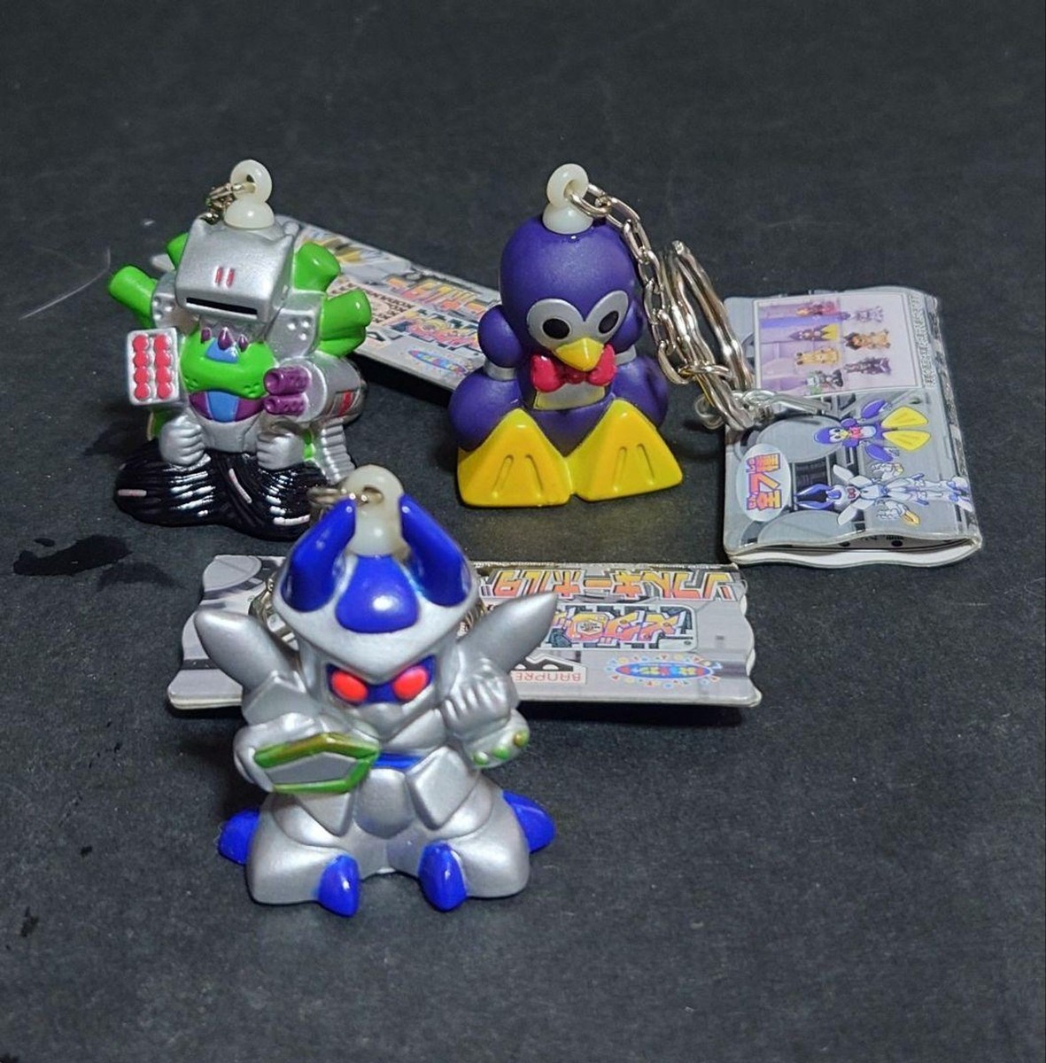 Medabots Keychain Set - 9 Pieces w/ Original Tags - Robot & Animal