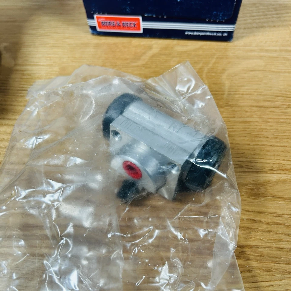 5x Wheel Brake Cylinder BBW1769 Borg & Beck Rear 1106077 YS512261AA Car Parts - Image 4 of 4