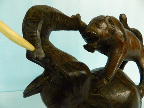 VTG Hand Carved Wood Elephant/Tiger "SURVIVAL OF THE FITTEST" Sculpture - Picture 7 of 12