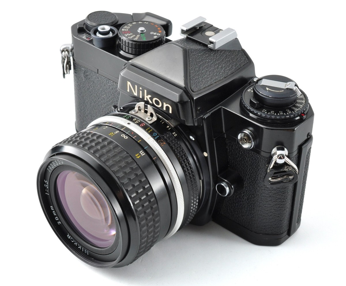 フィルムカメラ Nikon FE + Ai Nikkor 28mm f3.5 Nikon FE Black