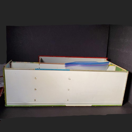 Vintage 1950s Marx Dollhouse Colonial Red Roof Pink Round Window Furniture Metal - Picture 23 of 24