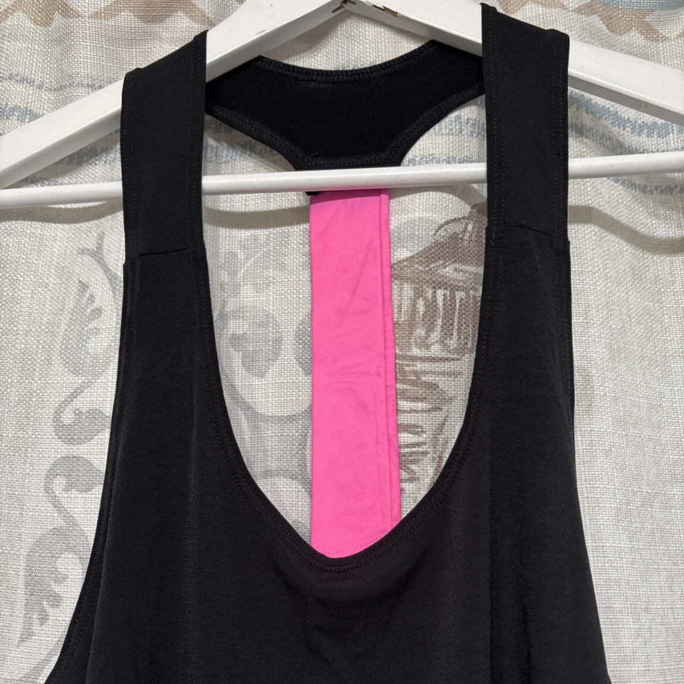 Regata feminina Onzie tamanho único serve para todos elásticos preta/rosa tropical racerback nova com etiquetas - Imagem 2 de 4