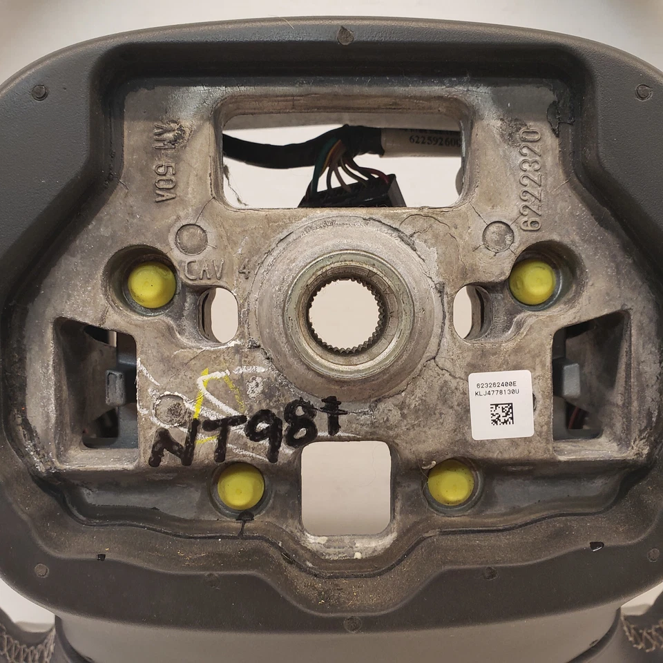 GM OEM # 23423434 Leather Steering Wheel for 2014 GMC Sierra 23134256 23278600 - Image 4 of 4