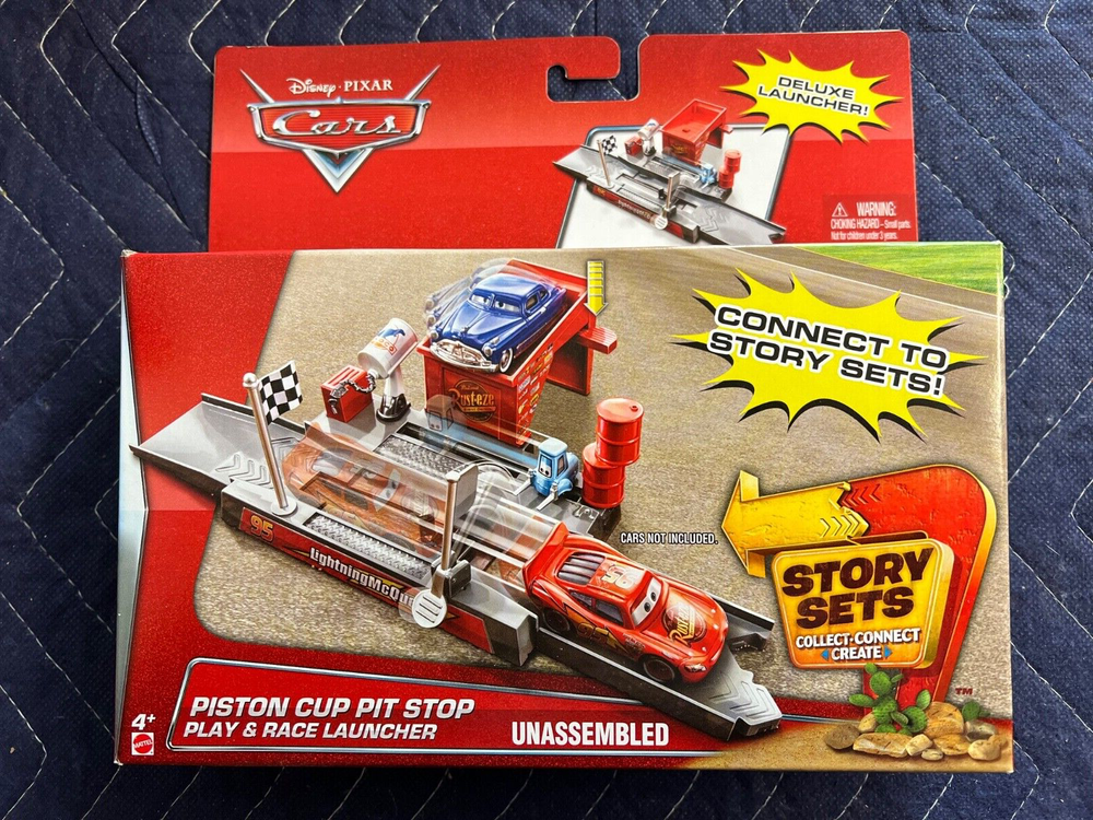 Mattel Disney Cars Piston Cup Pit Stop Play Set with Race Launcher