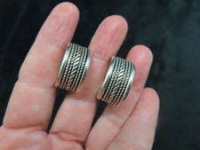 Vintage-Silver Tone Medium Silver Plate Hoop Pierced Earrings