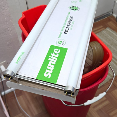 Sunlite 32W White Fluorescent Light Fixture FB32/SP835/6