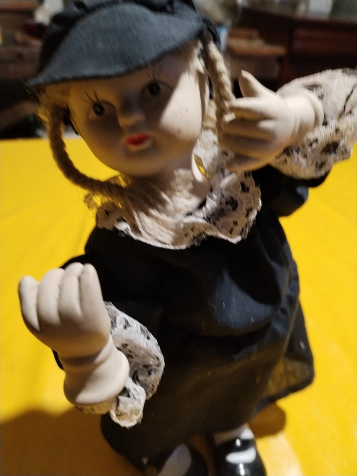 Poupee Automate Musical - Photo 3/3