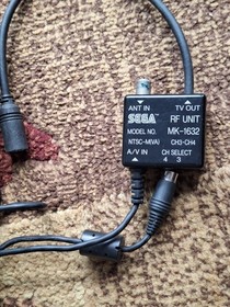 SEGA Genesis 32x Console + OEM AC Adapter + OEM RF Adapter & Video Cable TESTED