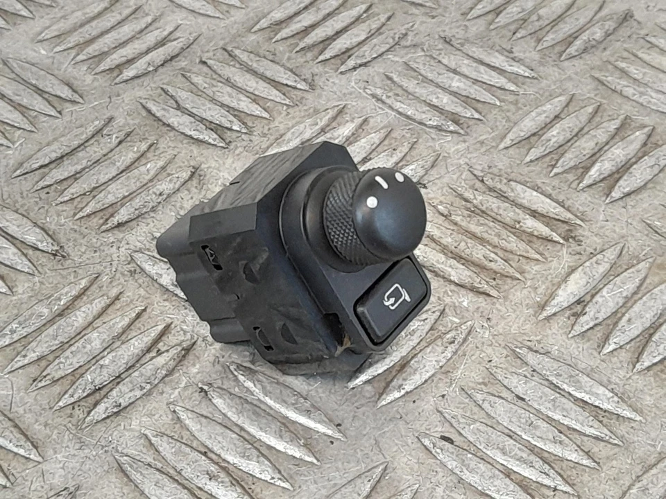 Interruptor de control eléctrico del espejo retrovisor Suzuki Swift 2010-2017 62J101185T Mk3 Foto 3 de 4