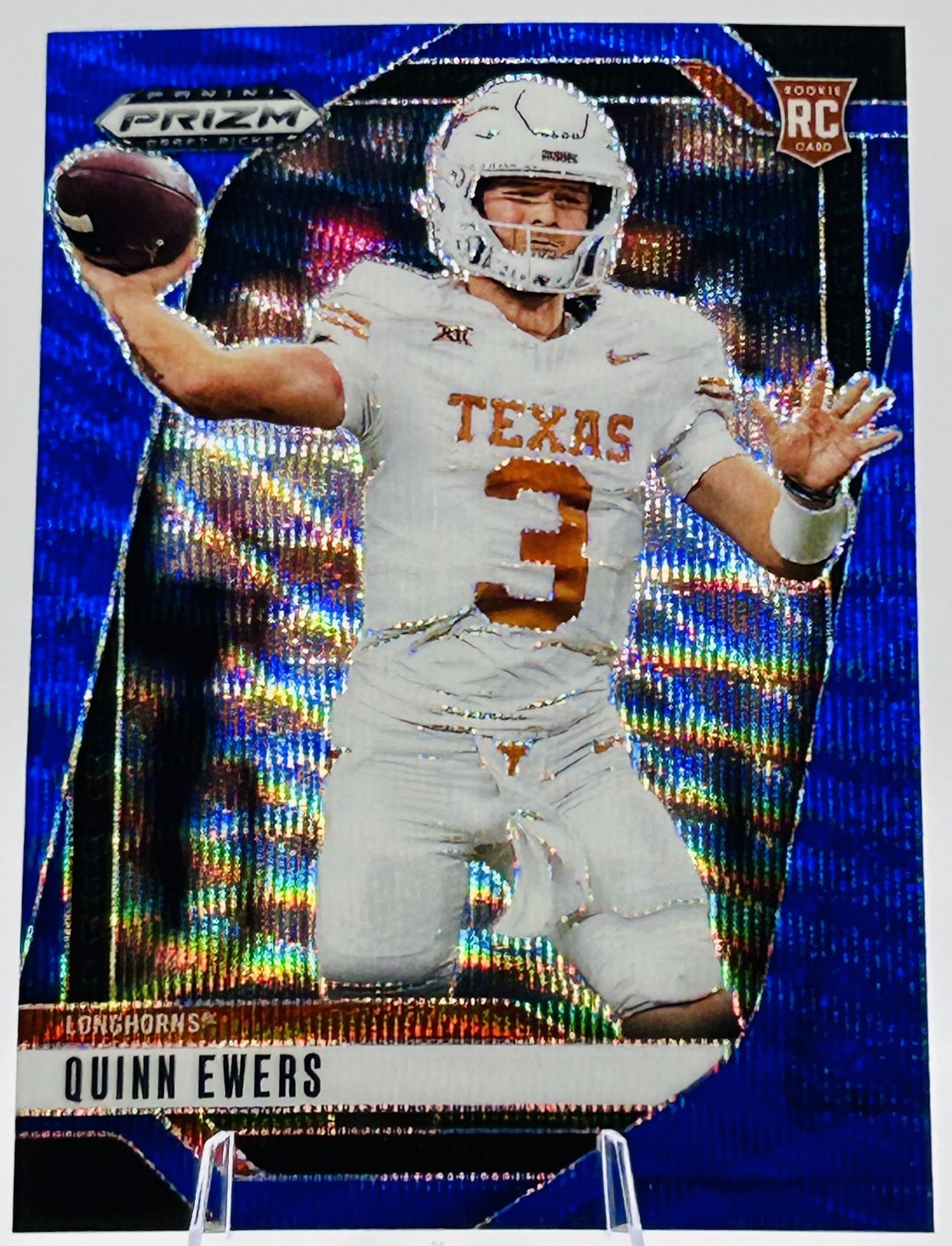 2025 Prizm Draft Picks - Quinn Ewers Blue Wave Prizm #126 Dolphins (RC) /299