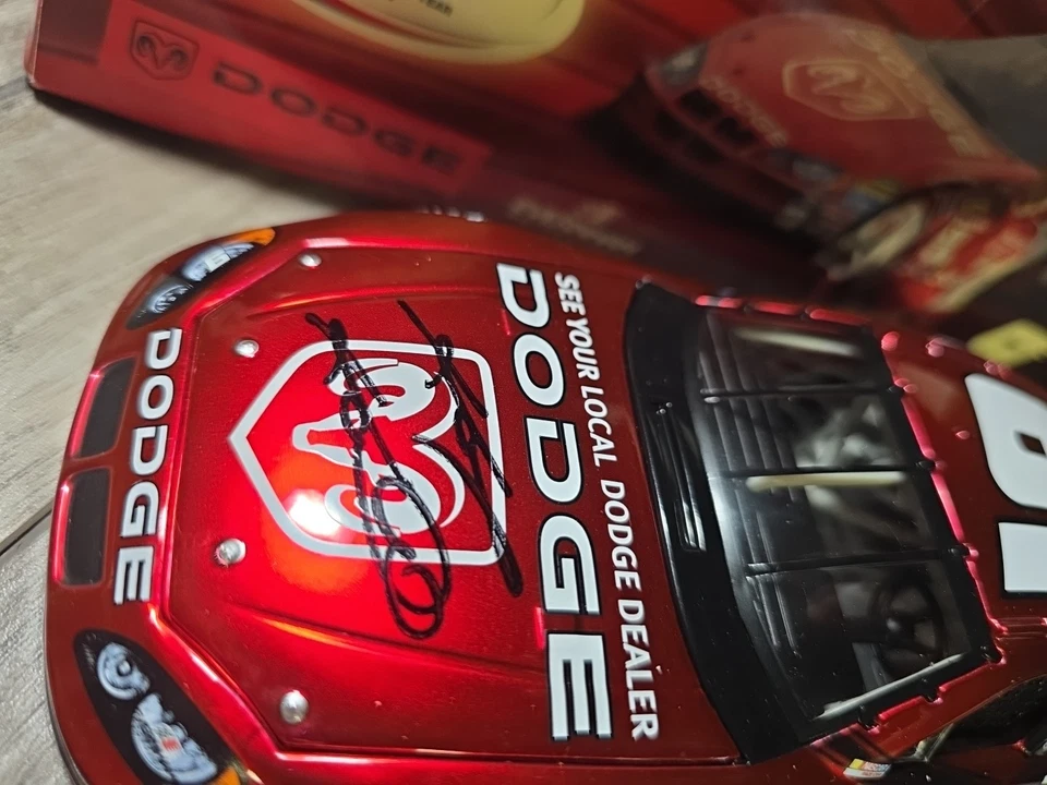 Nascar Kasey Kahne #9 2004 Copa Nextel Novato Año 1/24 Autografiado Con Caja Foto 4 de 4